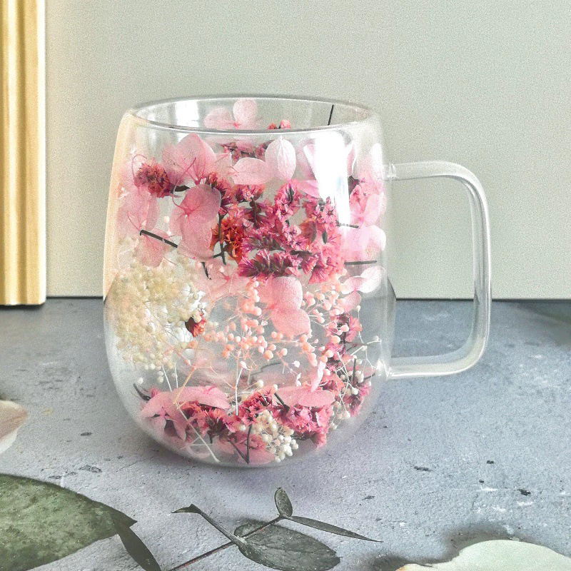 Taza transparente con flores encapsuladas - Dressygt