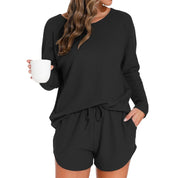 Conjunto de short y top de manga larga