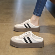 Tenis tipo mule con plataforma