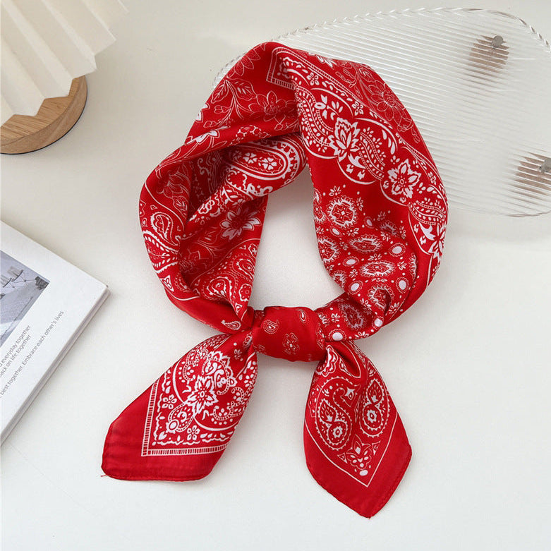 Pañuelo retro con diseño floral