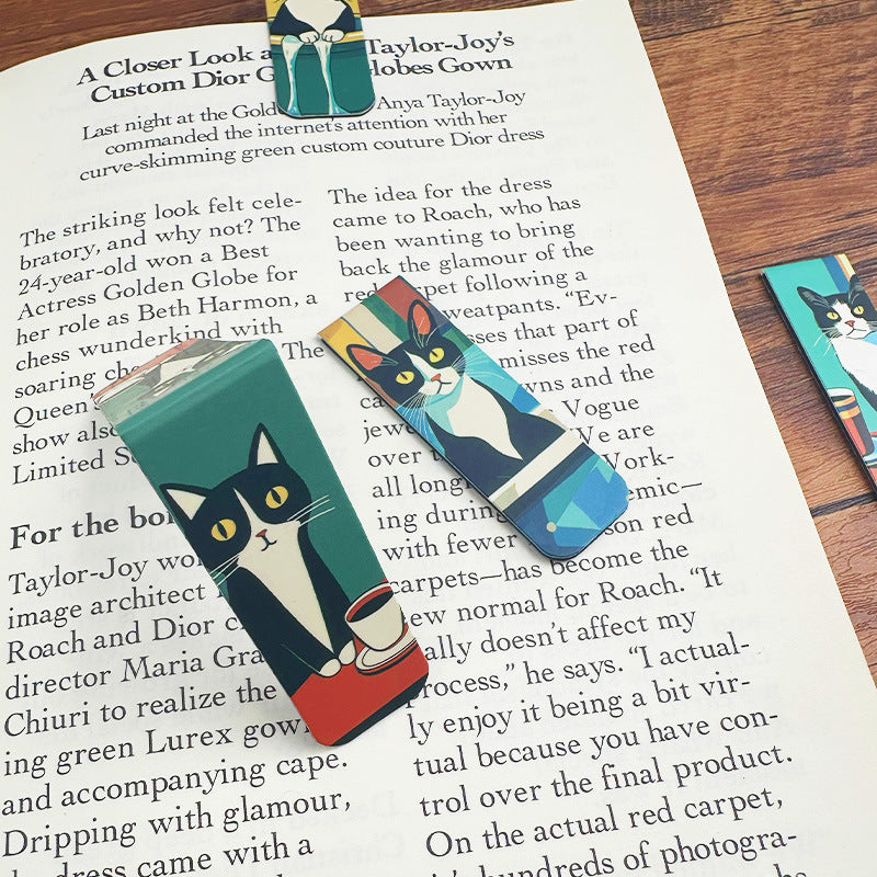 Separadores de libros magnéticos con gatos