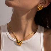Collar con dije de corazón