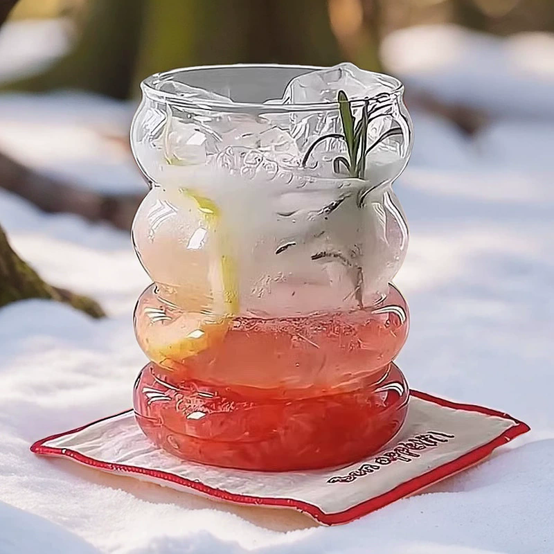 Vaso con pajilla de vidrio y tapa de bambú con diseño wavy - Dressygt