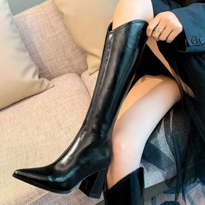 Botas altas negras de tacón