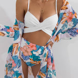 Conjunto de bikini con salida de baño tipo bata