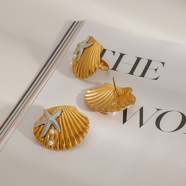 Aretes dorados de concha