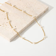 Collar dorado con perlas - Dressygt
