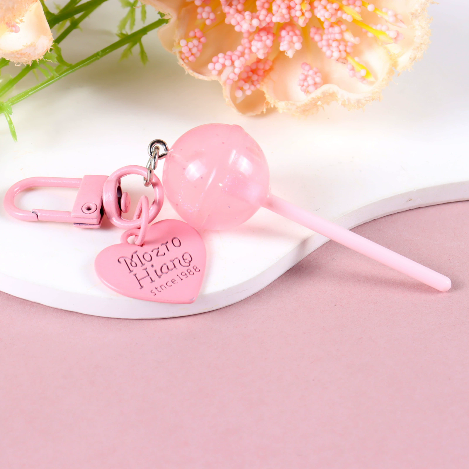 Llavero candy pop con clip de corazón