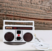 Bocina portátil retro con grabación de voz