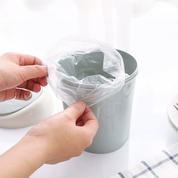 Mini basurero con tapa