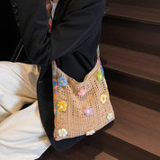 Bolso estilo tejido con flores