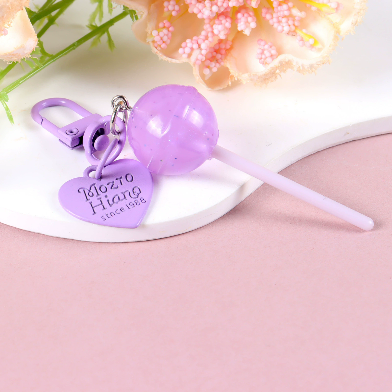 Llavero candy pop con clip de corazón