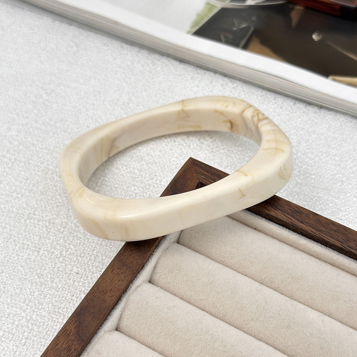 Pulsera rígida estilo mármol - Dressygt