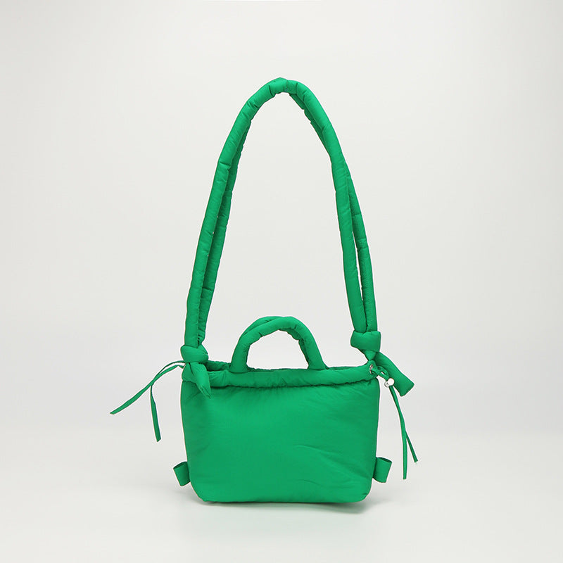 Bolso cruzado estilo puffer