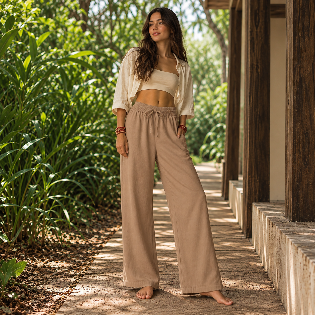 Pantalón tipo palazzo con cintura ajustable