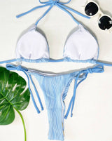 Bikini sexy con textura de líneas