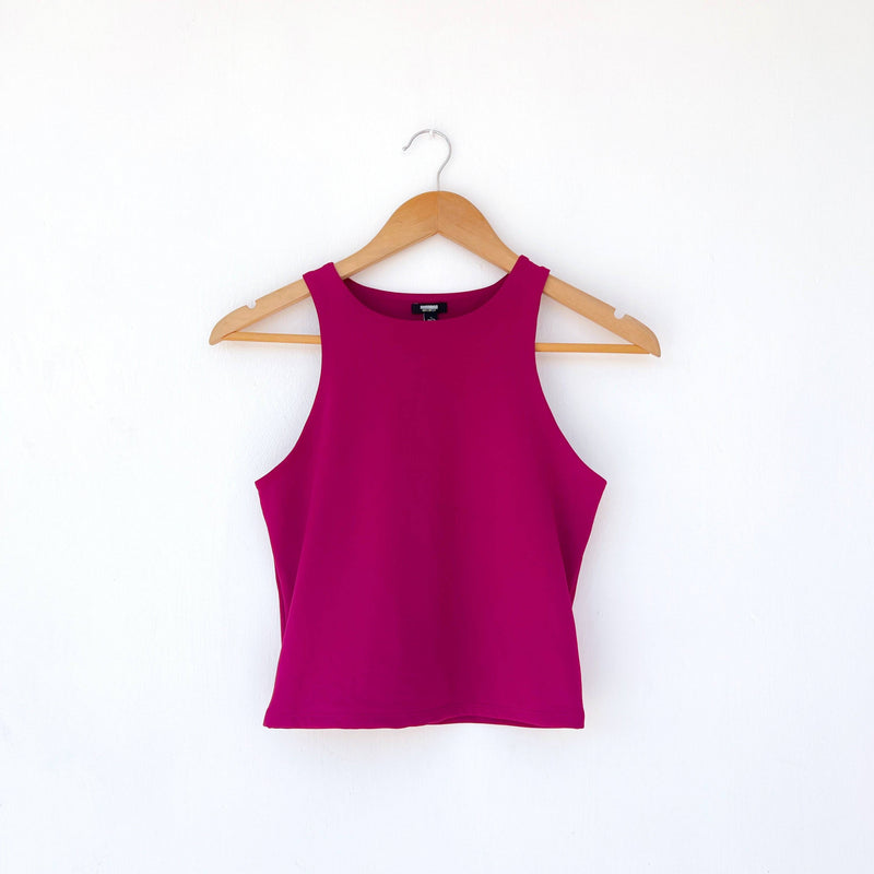 crop top sin mangas