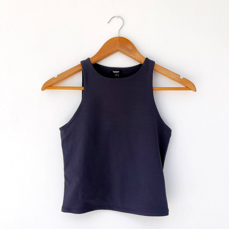 crop top sin mangas