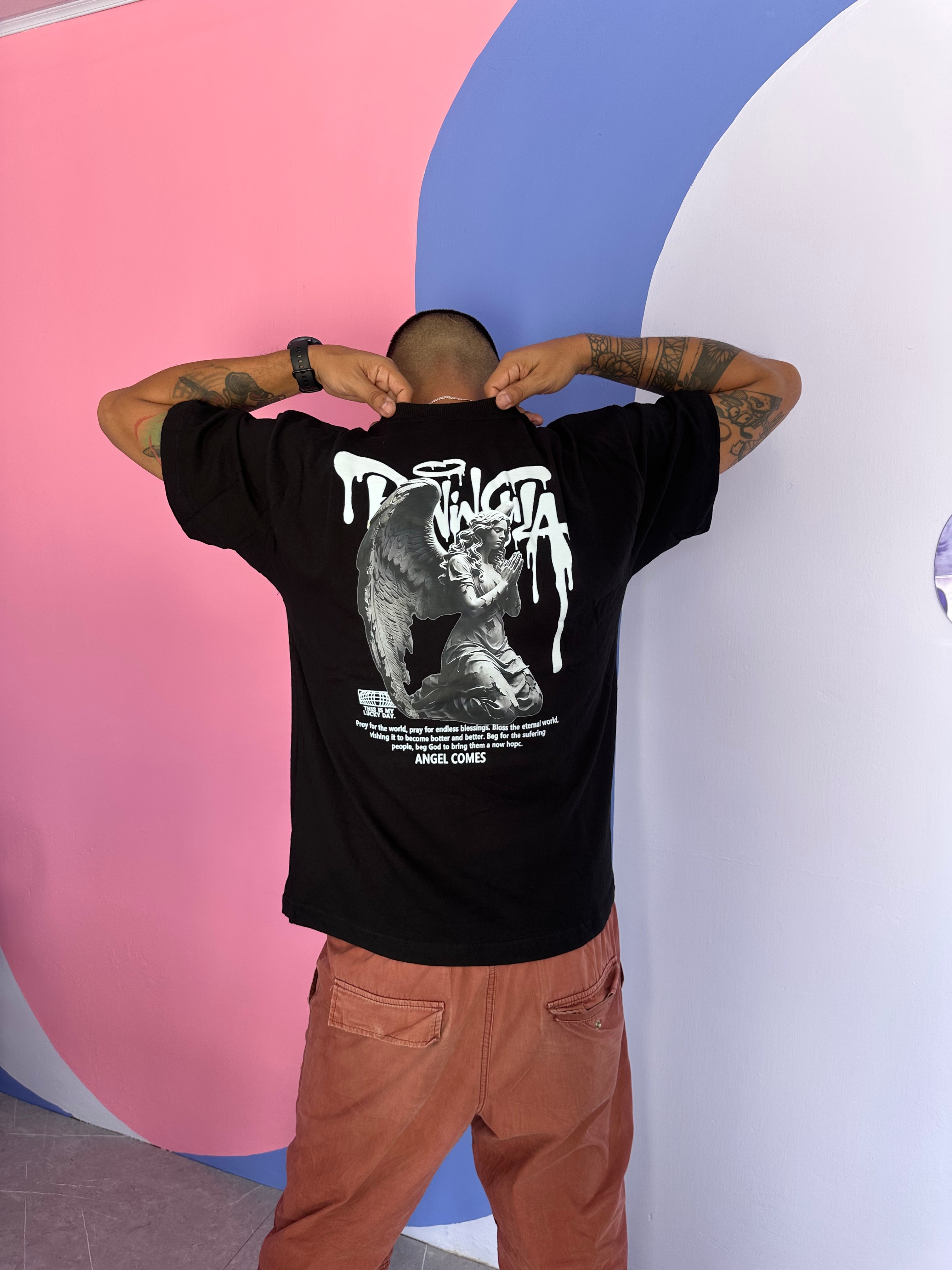 Camisa negra gráfica Oversize