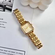 Reloj de mujer con pulsera de tres hileras