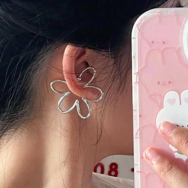 Arete de flor a presión