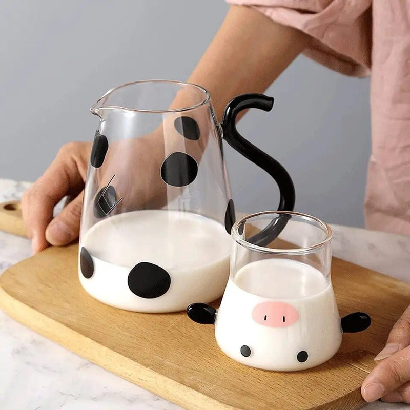 Dúo de Jarra y vaso con diseño de vaca