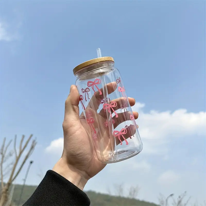 Vaso de vidrio con diseño de moñas