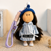 Llavero de muñeca con outfit