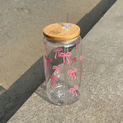 Vaso de vidrio con diseño de moñas