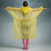 Capa impermeable en cápsula