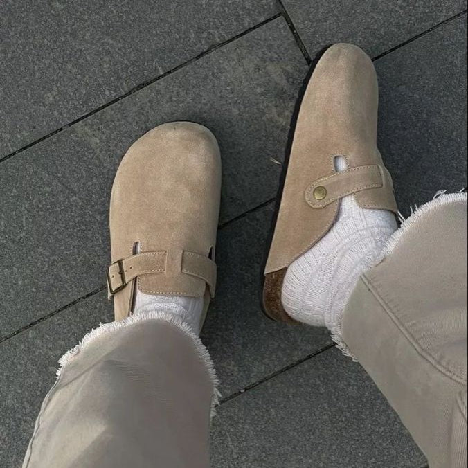 Zapatos tipo mules o suecos