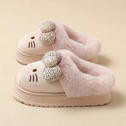 Pantuflas afelpadas con diseño de Hello Kitty