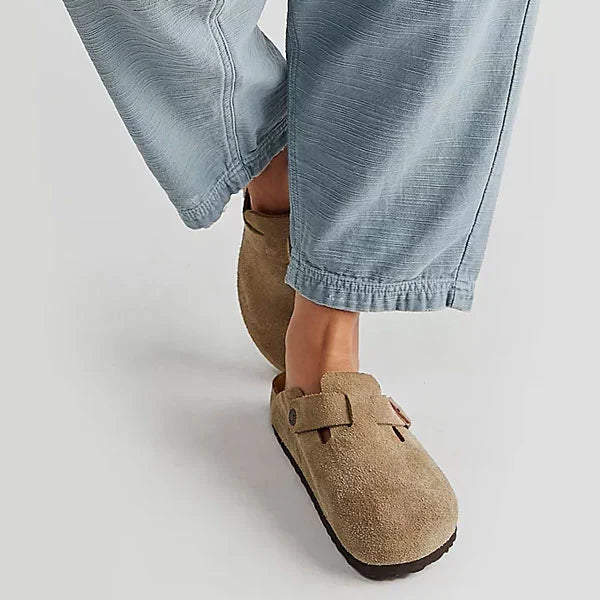 Zapatos tipo mules o suecos