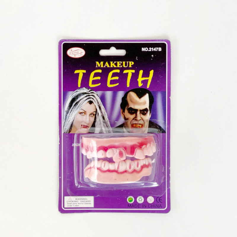 Dentadura falsa de  vampiro
