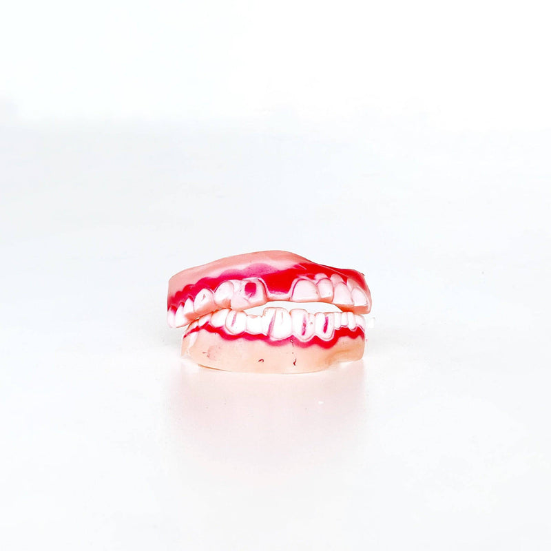 Dentadura falsa de  vampiro